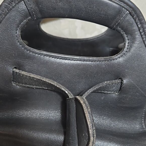 Coach Vintage 90s Black Leather Drawstring Backpack - Picture 4 of 10